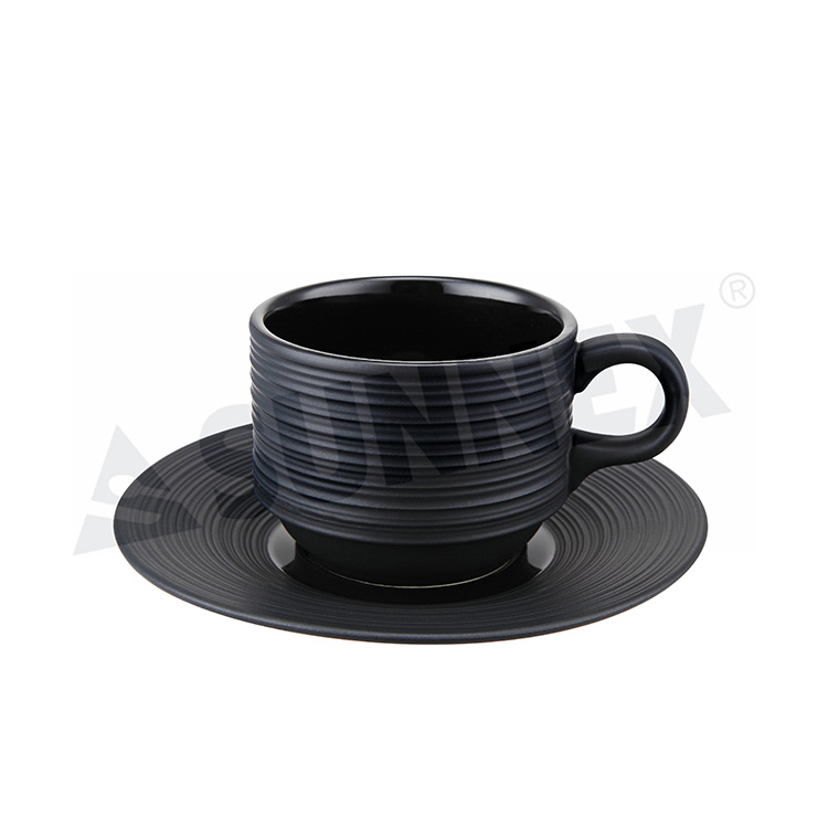 Tasse à café en porcelaine de couleur noire