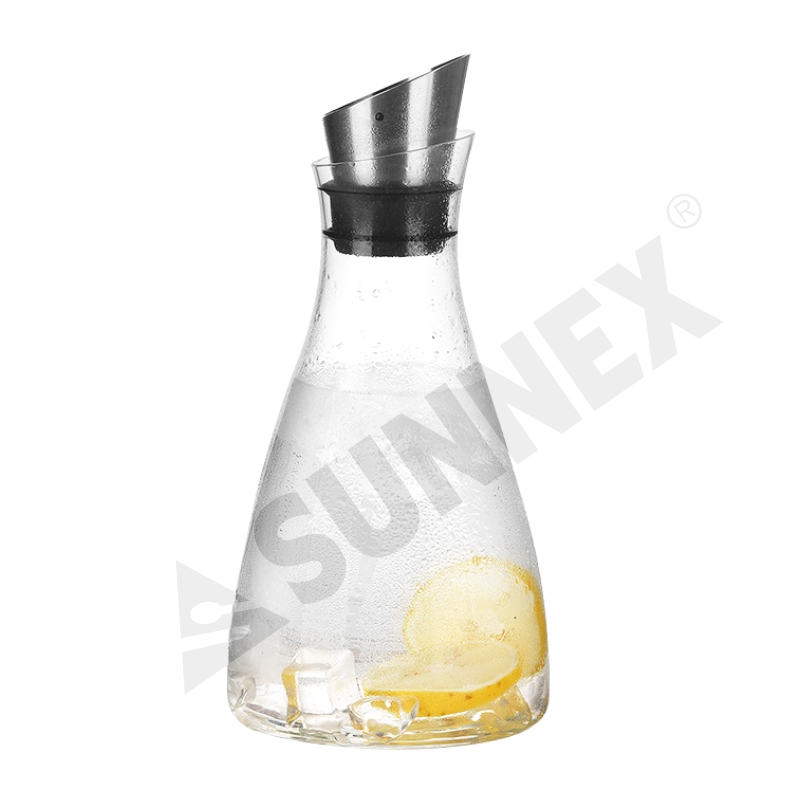 Carafe en verre avec couvercle oblique 1,0 l